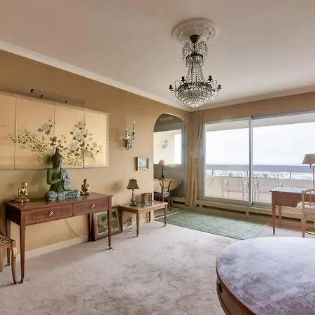 Stunning 1 Bedroom Flat Wamazing View On アパート