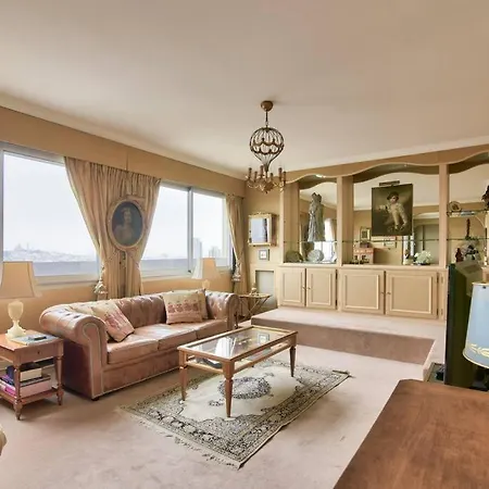 Stunning 1 Bedroom Flat Wamazing View On