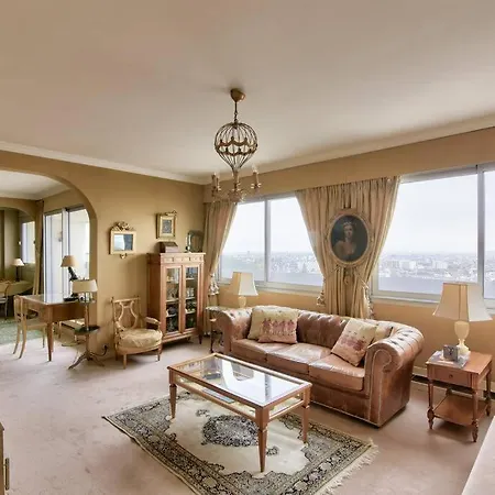 Stunning 1 Bedroom Flat Wamazing View On パリ